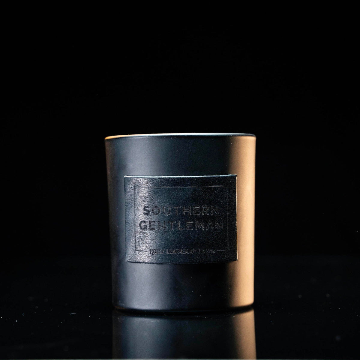 Southern Gentleman - Smolder Luxe Masculine Scented Leather Patch Candle - Holtz Leather