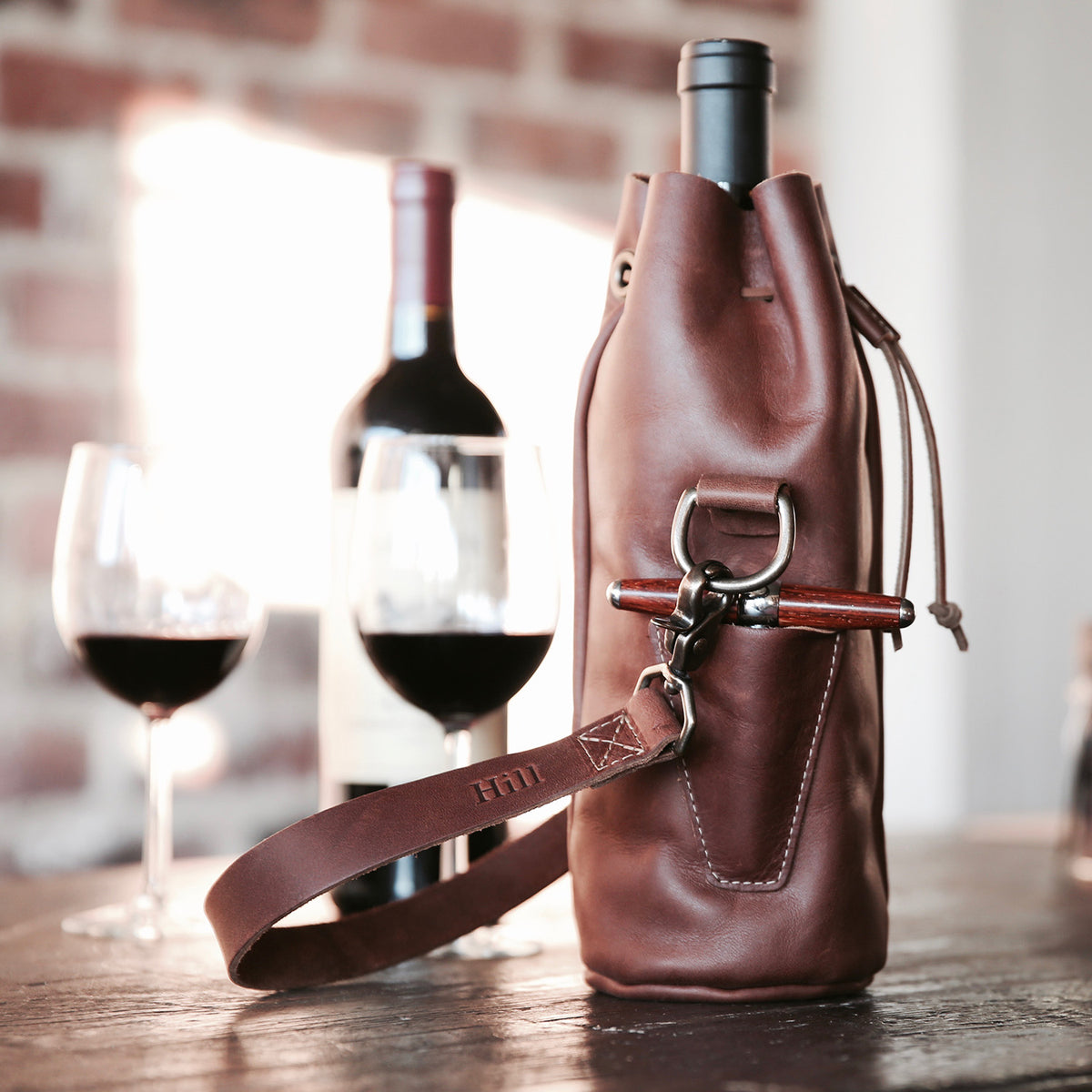 The Muscadine Personalized Fine Leather Wine Tote Wine Bottle Carrier Bag