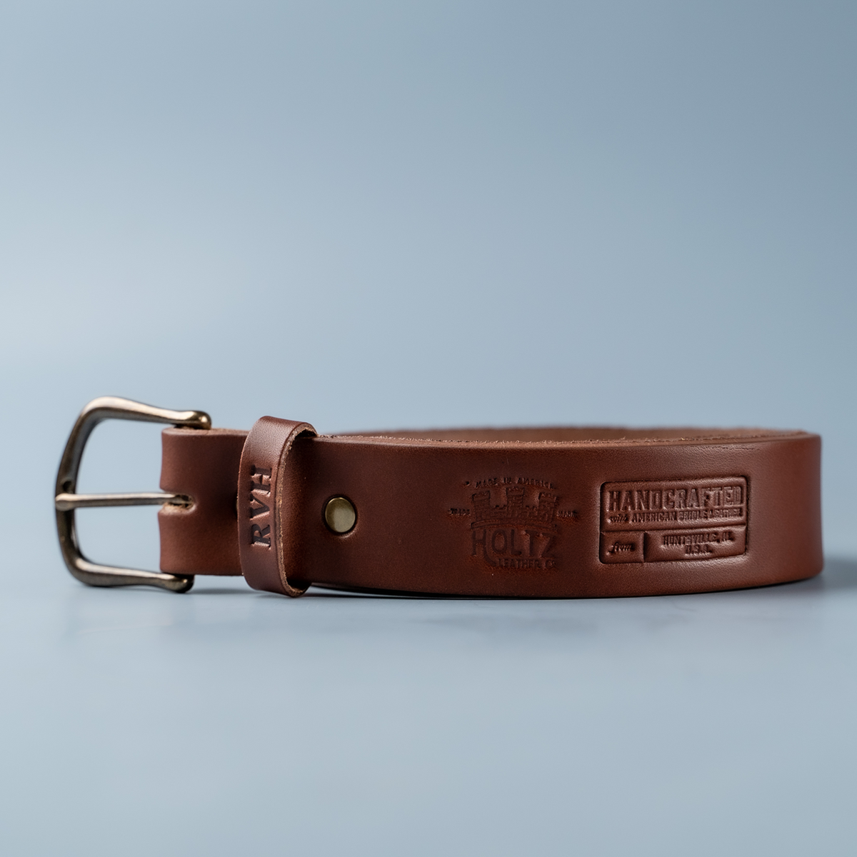 Personalized Bridle Leather Men&#39;s Casual Belt – Rounded Nickel or Brass Buckle
