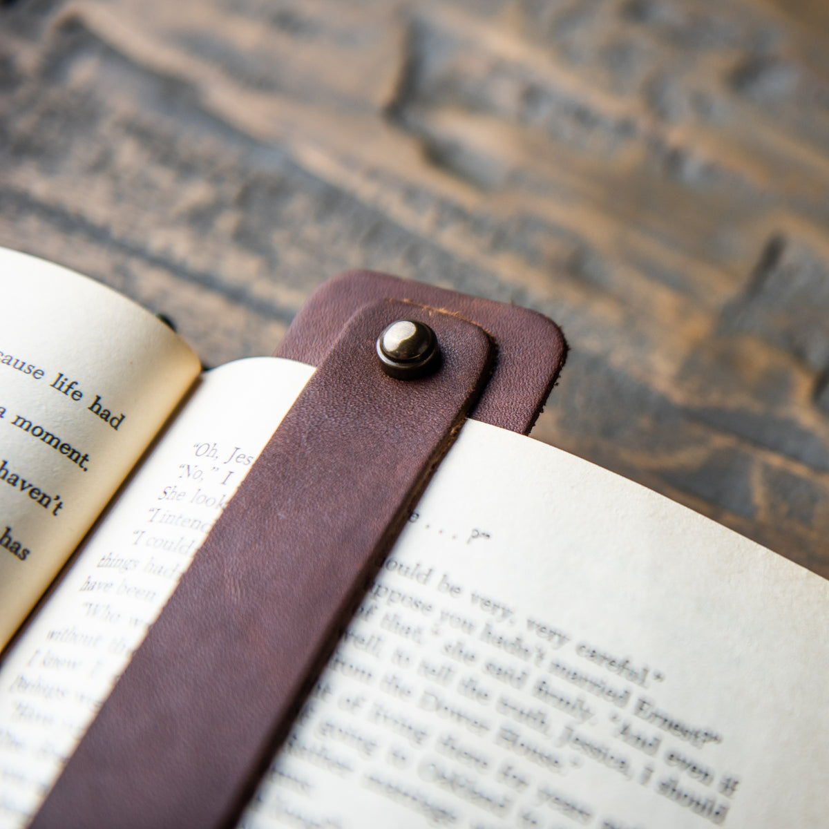 Personalized Fine Leather Double Bookmarks