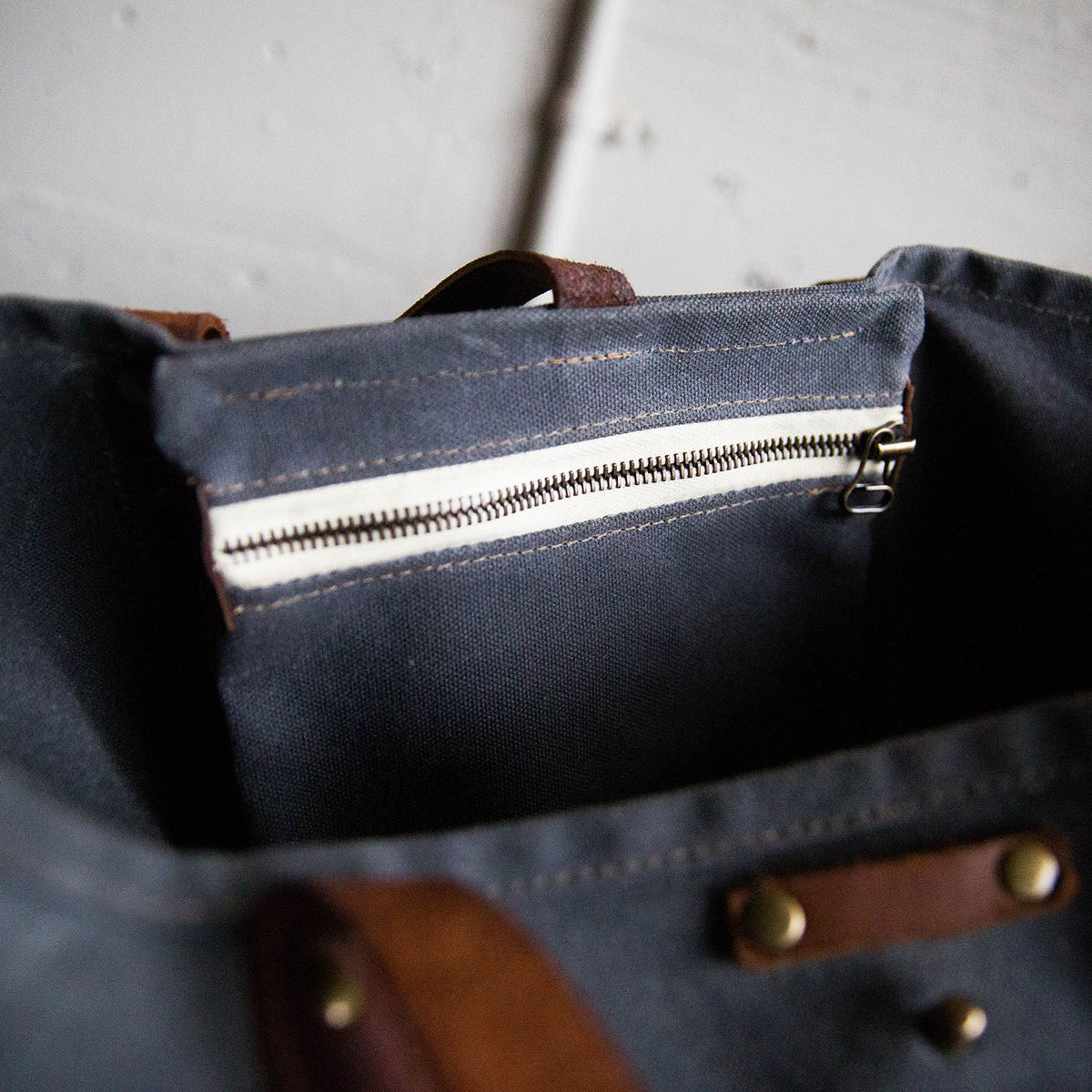 The Market Tote - Fine Leather & Waxed Canvas Bag Purse - Holtz Leather
