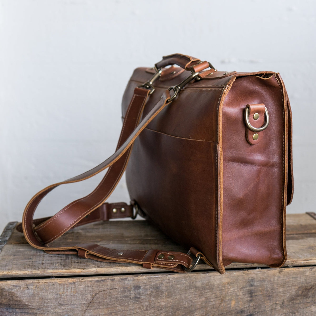 The No. 1860 EXPRESS - Fine Leather Messenger Bag & Mens Briefcase - Holtz Leather