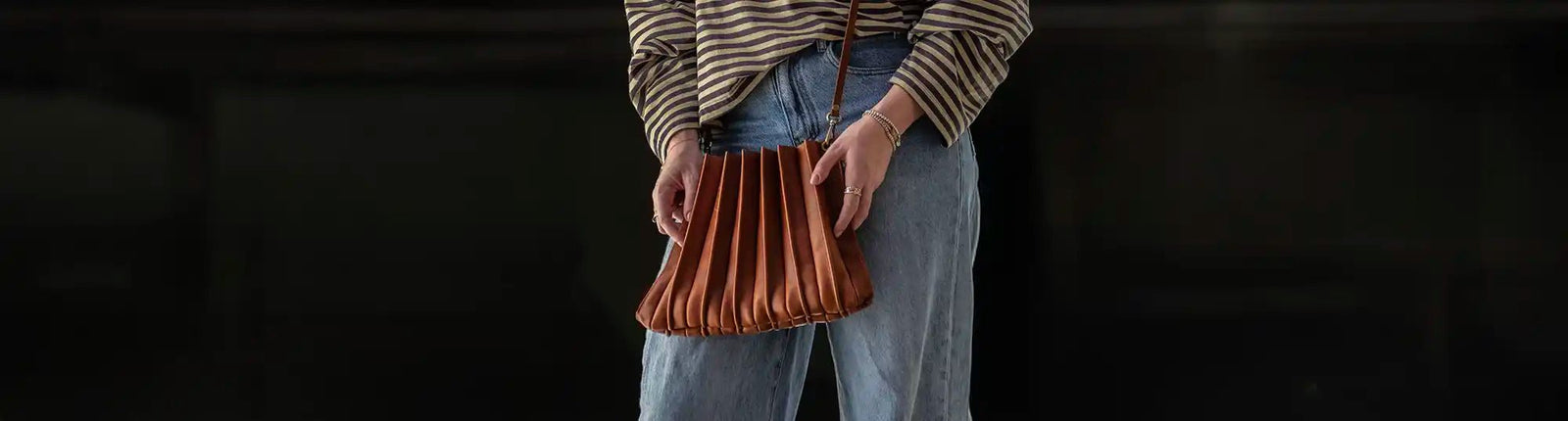 Crossbody & Shoulder Bags 2025 - Holtz Leather