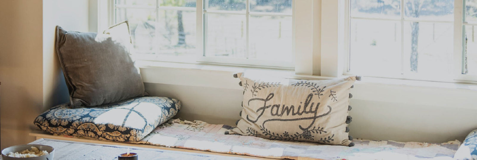 Decor & Pillows - Holtz Leather