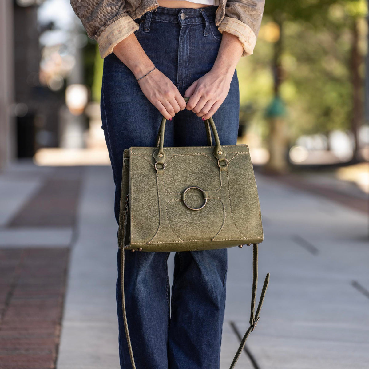 The Ellie Fine Leather Structured Women&#39;s Handbag and Crossbody Purse
