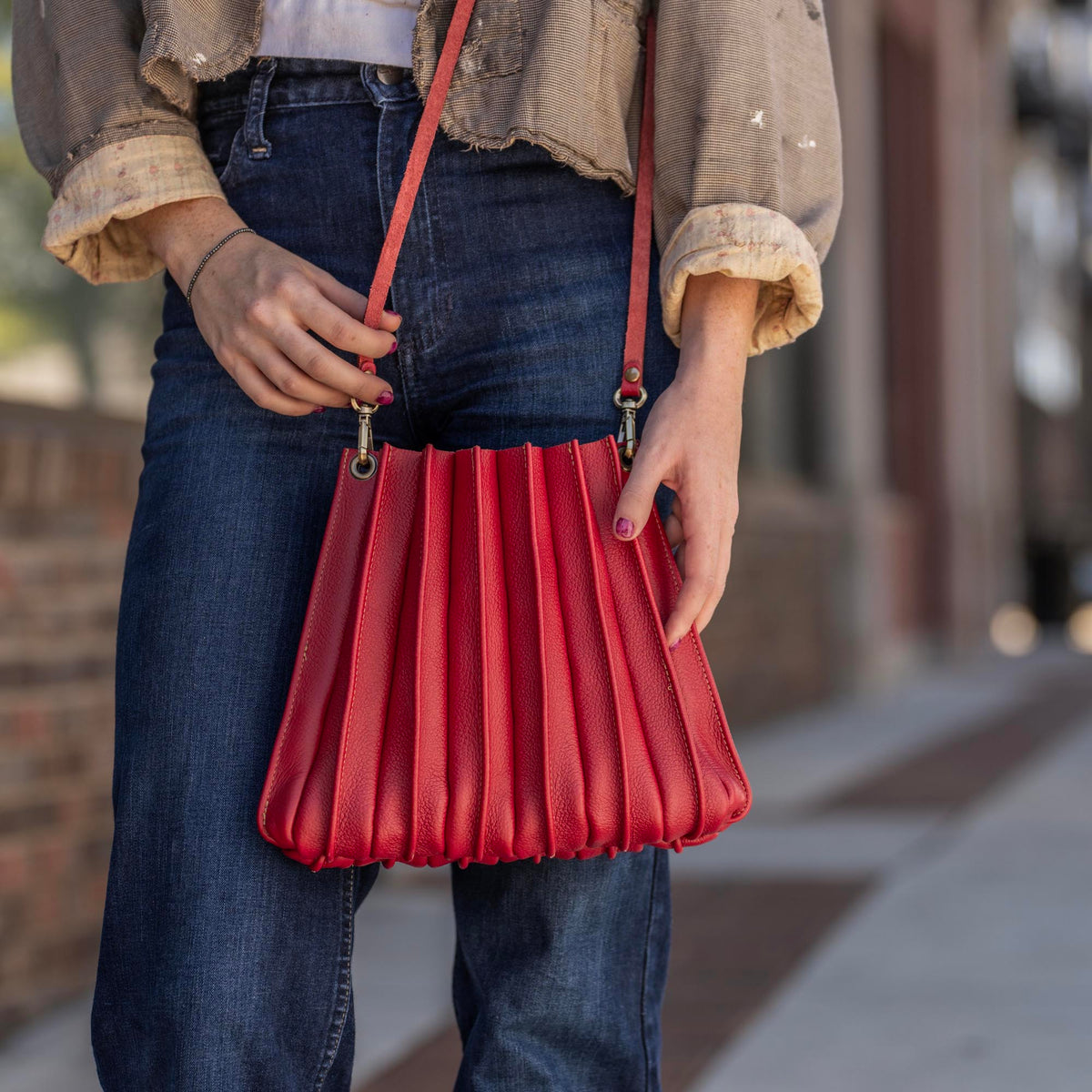 The Kiley Fine Leather Pleated Women&#39;s Crossbody Purse and Shoulder Bag