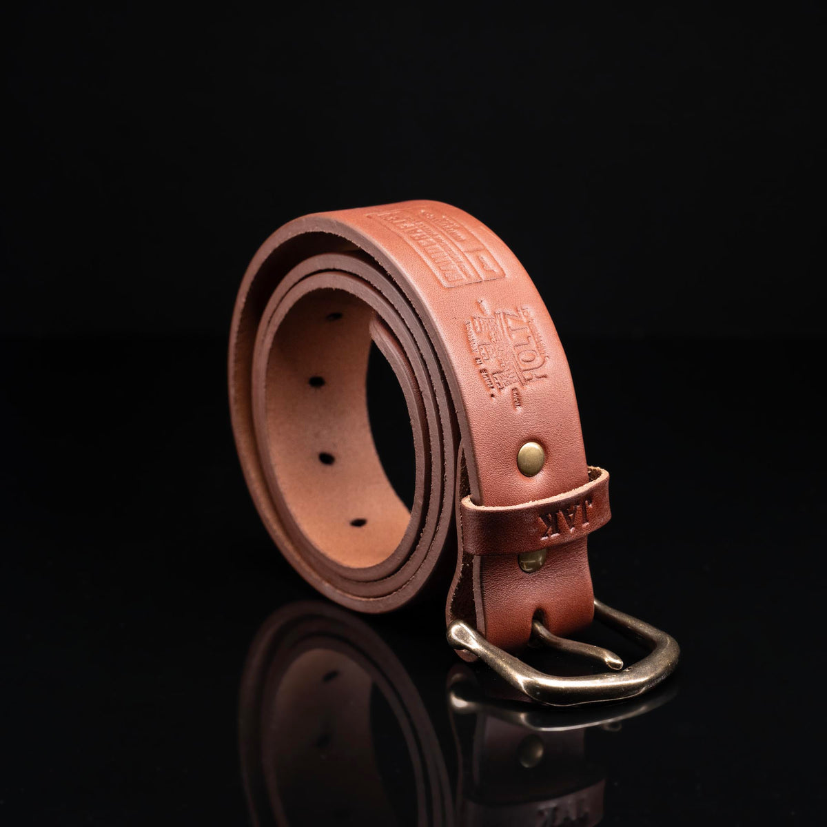 Personalized Bridle Leather Men&#39;s Casual Belt – Rounded Nickel or Brass Buckle