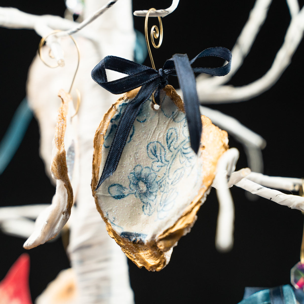 Coastal Aviary Themed Oyster Ornaments/Trinket Dish Class - Holtz Retail Event - December 6th, 2023