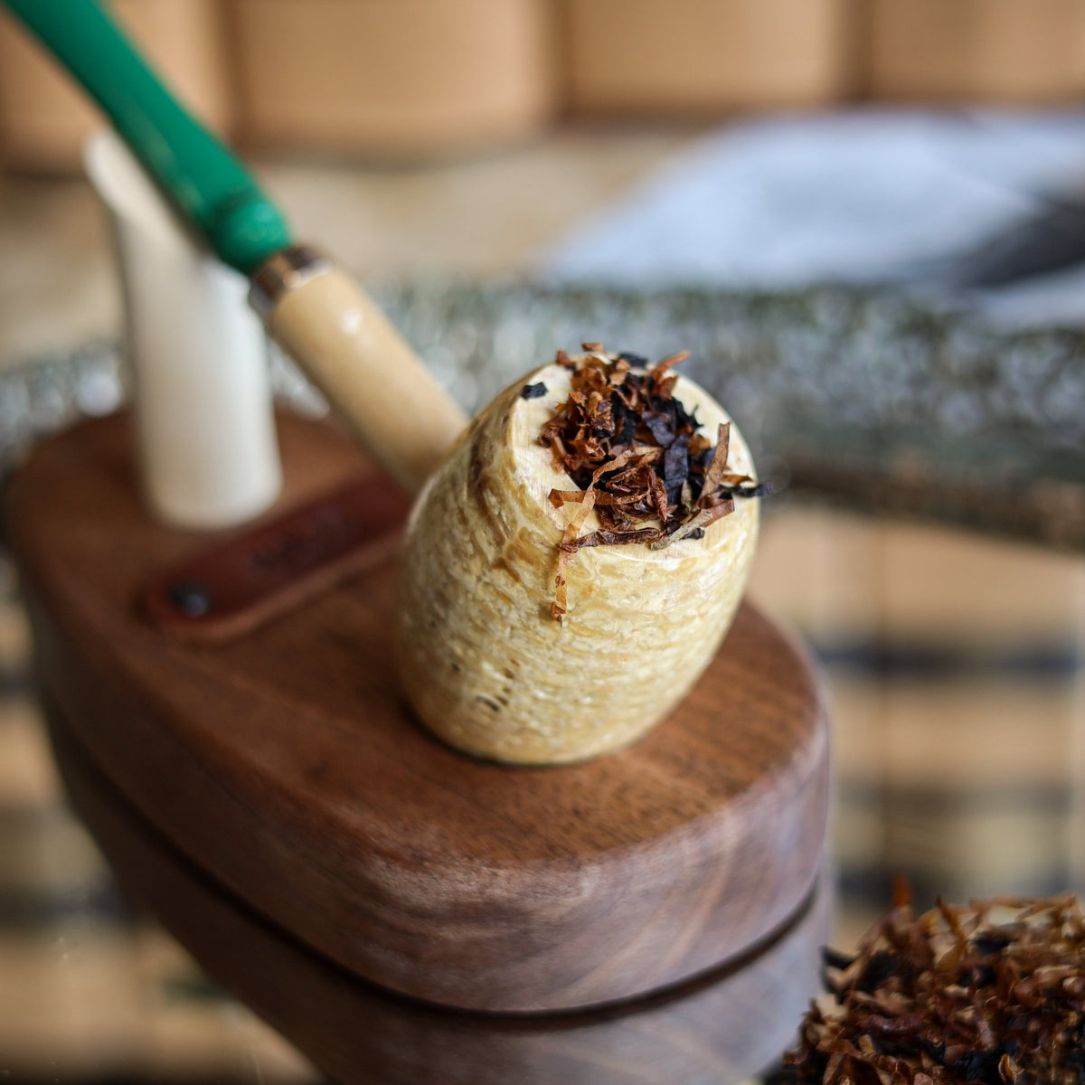 Boone Corn Cob Pipe - Missouri Meerschaum - Holtz Leather