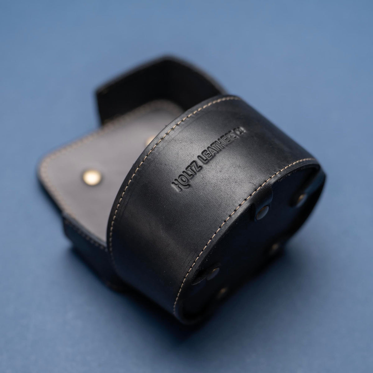 Coaster Holder – Fine Leather Holder in Round or Square - Holtz Leather