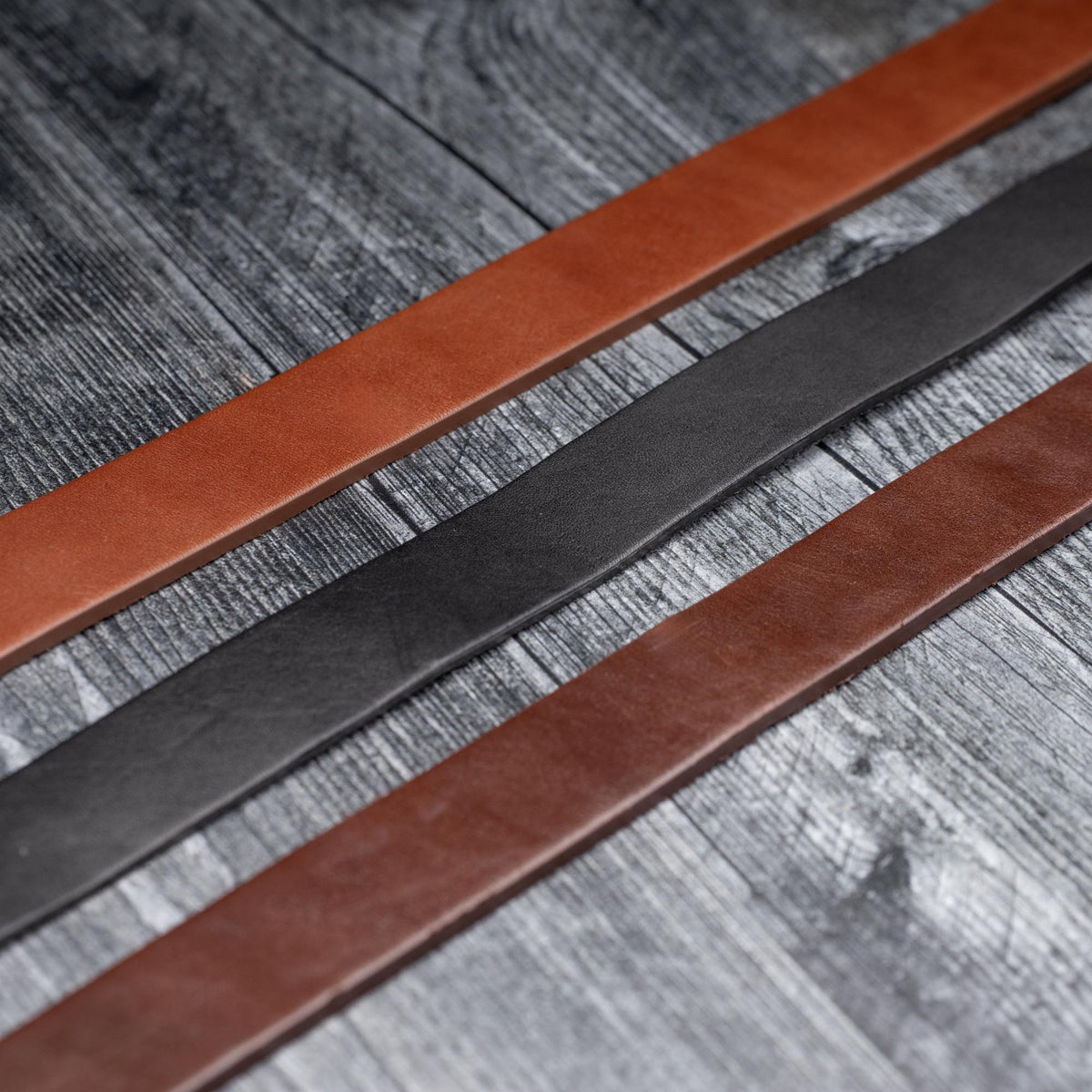 Fine Leather Men's Dress Belt Handcrafted from Bridle Leather - Holtz Leather