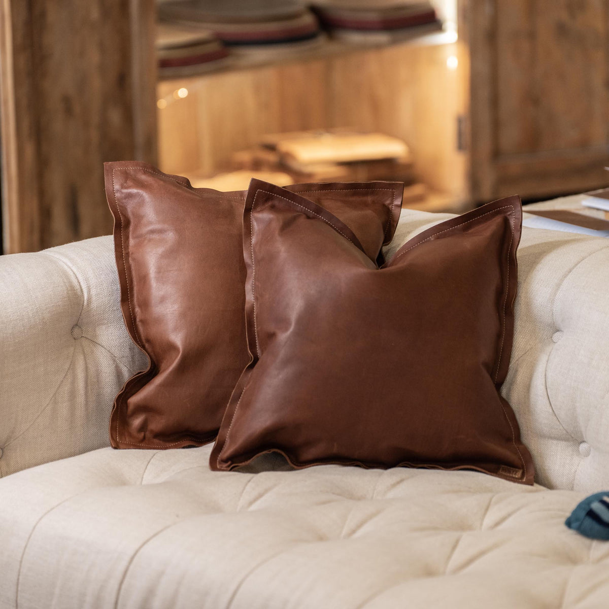 Full Grain Tumbled Leather Decor Throw Pillow - Holtz Leather