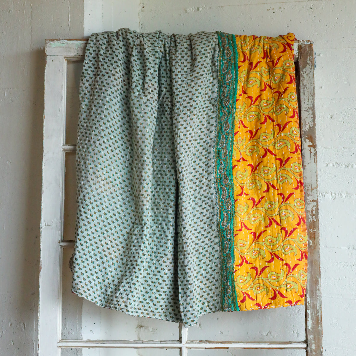 Kantha India Blanket One - of - a - Kind Handcrafted Quilted Pattern Throw – No. K - 00662 - Holtz Leather