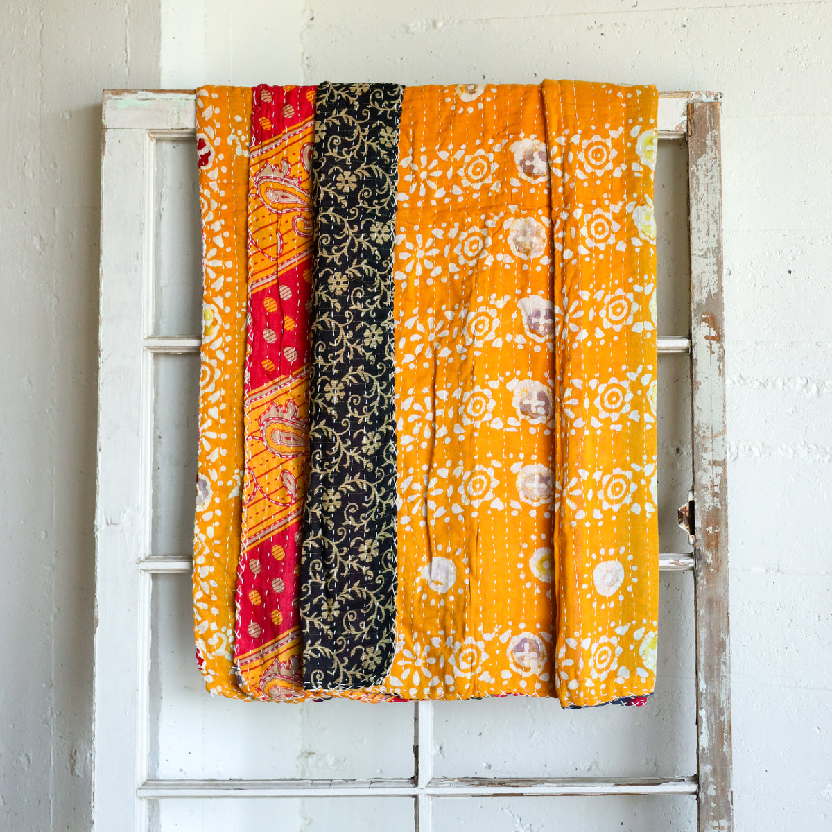 Kantha India Blanket One - of - a - Kind Handcrafted Quilted Pattern Throw – No. K - 00695 - Holtz Leather