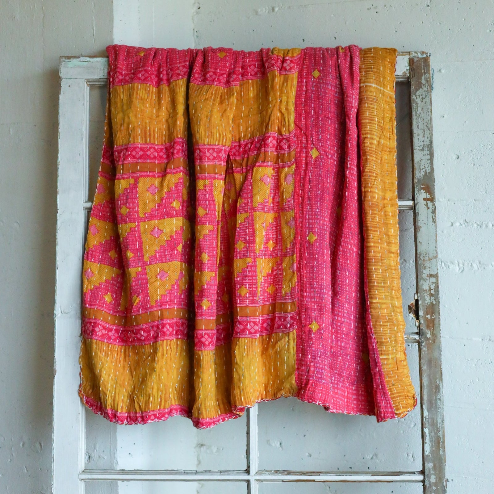 Kantha India Blanket One-of-a-Kind Handcrafted Quilted Pattern Throw – No. K-00664 - Holtz Leather