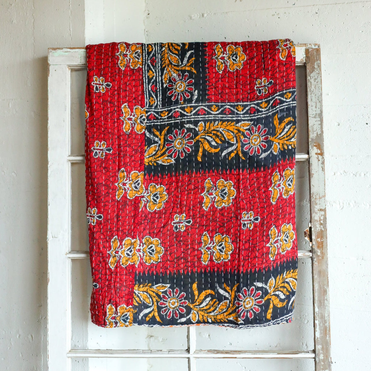 Kantha India Blanket One-of-a-Kind Handcrafted Quilted Pattern Throw – No. K-00673 - Holtz Leather