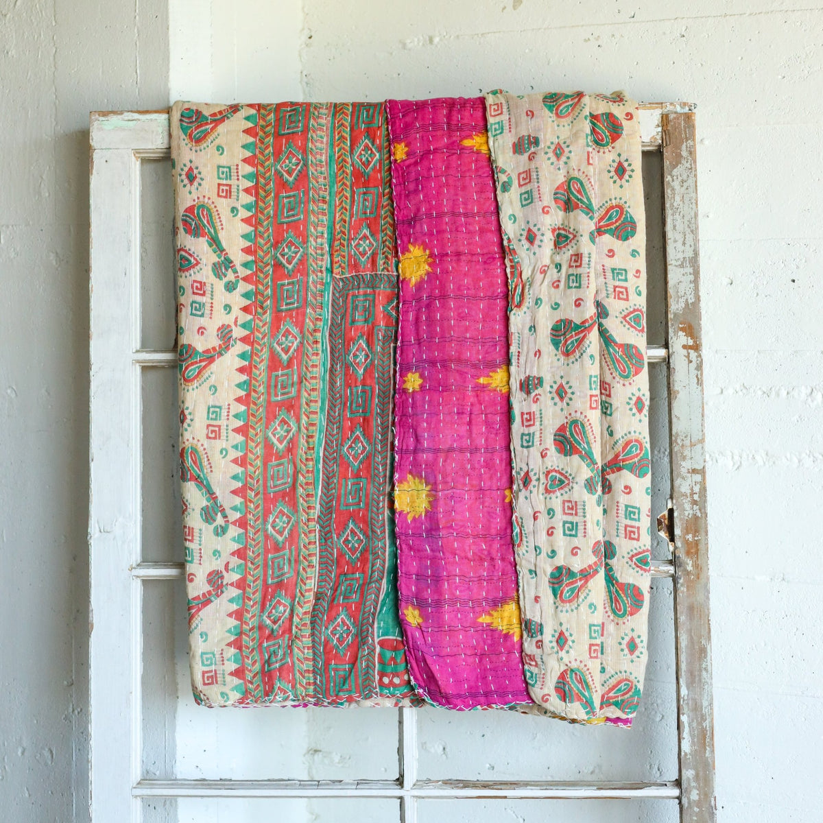 Kantha India Blanket One-of-a-Kind Handcrafted Quilted Pattern Throw – No. K-00679 - Holtz Leather