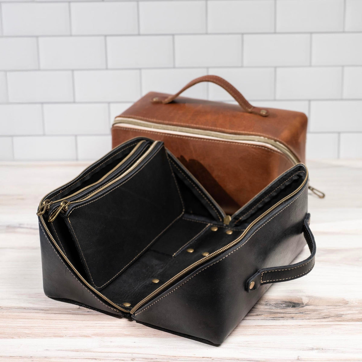 No. 307 Porter Dopp Kit – Full Grain Leather Toiletry Bag - Holtz Leather