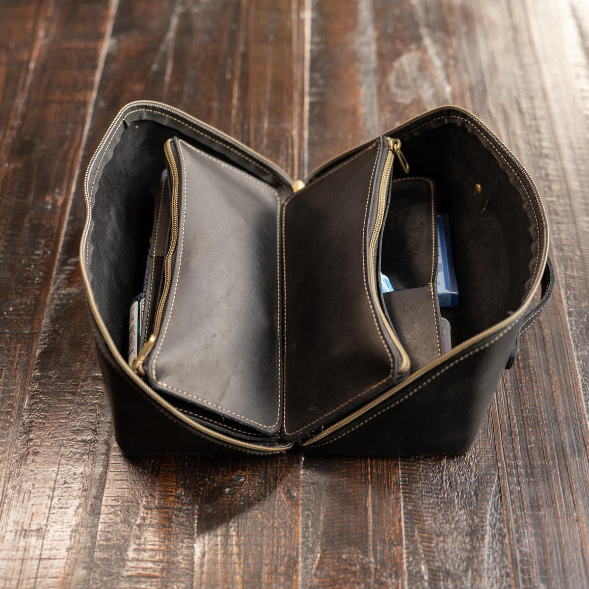 No. 307 Porter Dopp Kit – Full Grain Leather Toiletry Bag - Holtz Leather
