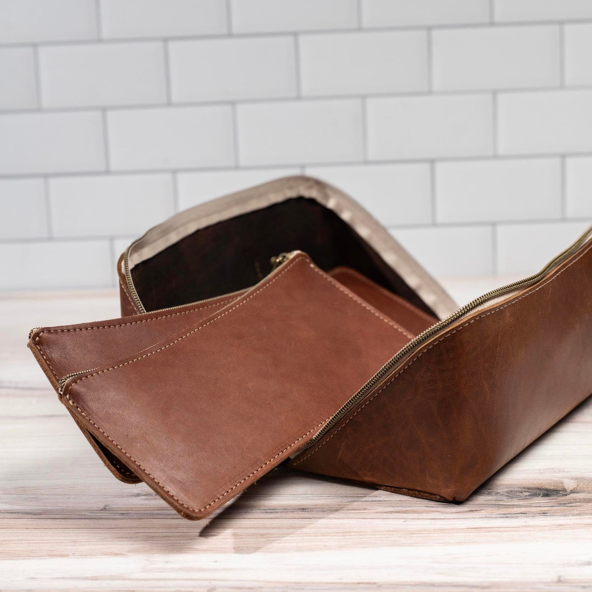 No. 307 Porter Dopp Kit – Full Grain Leather Toiletry Bag - Holtz Leather