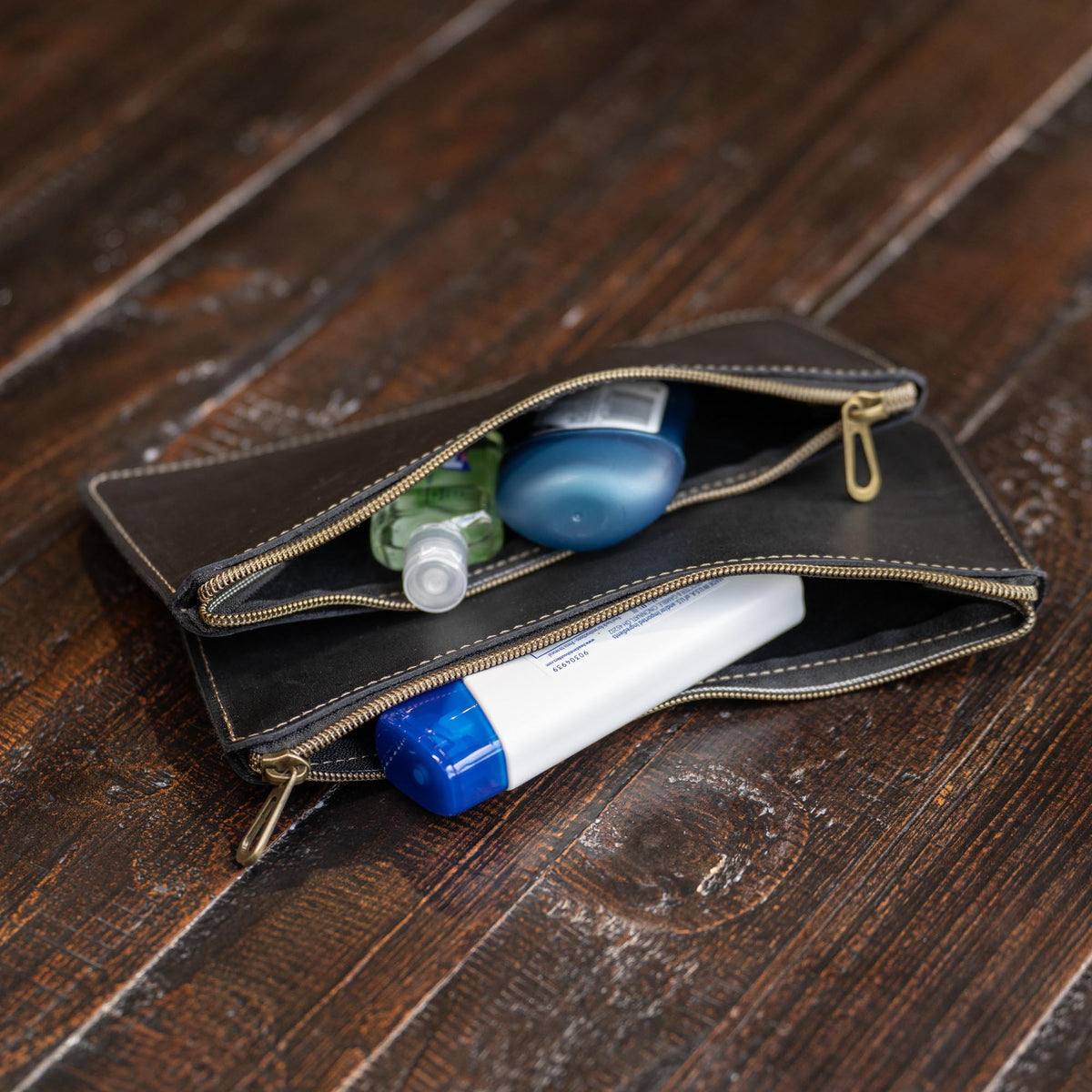 No. 307 Porter Dopp Kit – Full Grain Leather Toiletry Bag - Holtz Leather