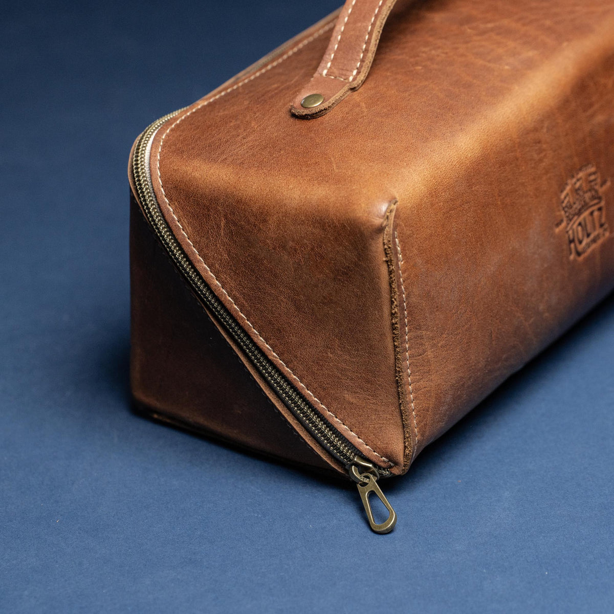 No. 307 Porter Dopp Kit – Full Grain Leather Toiletry Bag - Holtz Leather