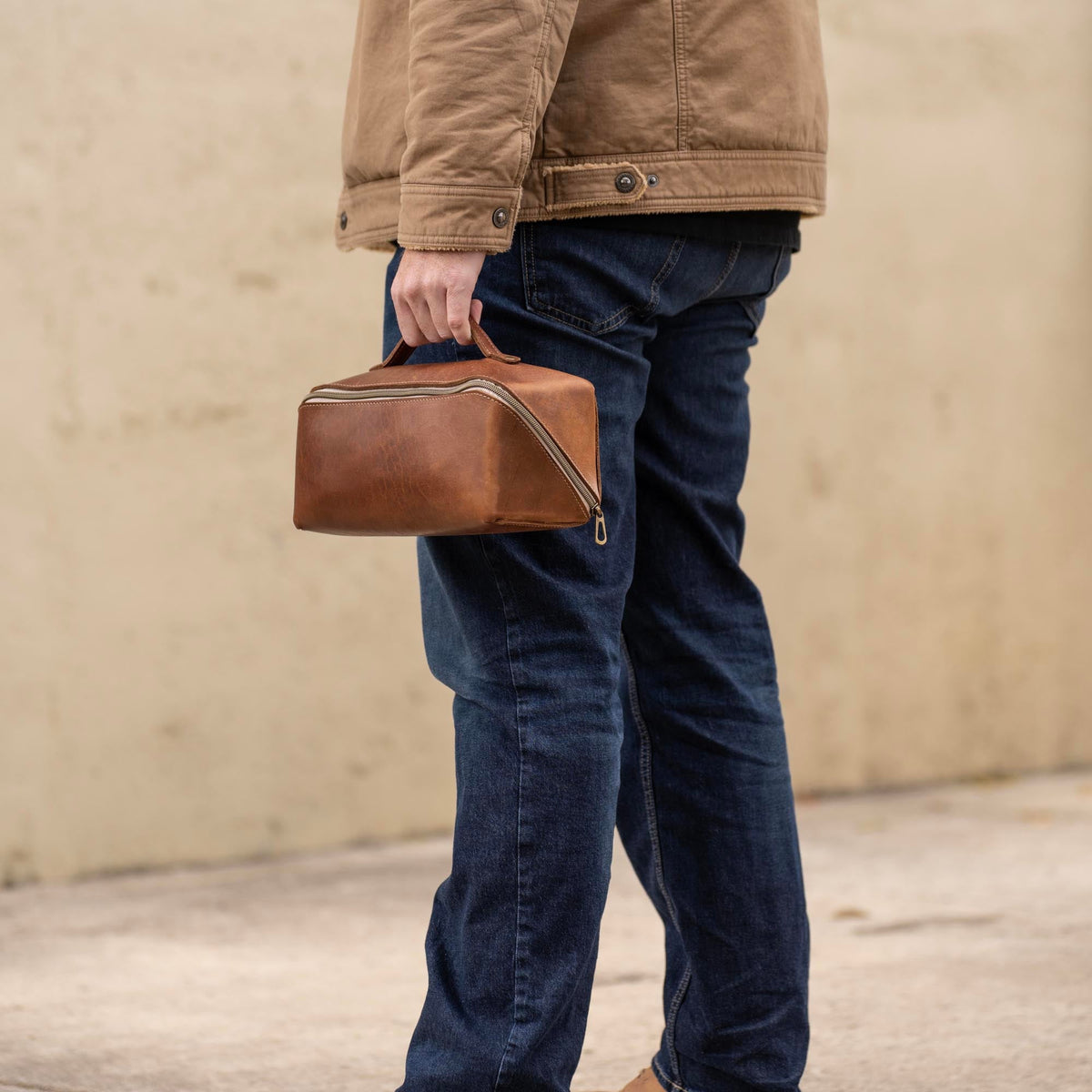 No. 307 Porter Dopp Kit – Full Grain Leather Toiletry Bag - Holtz Leather