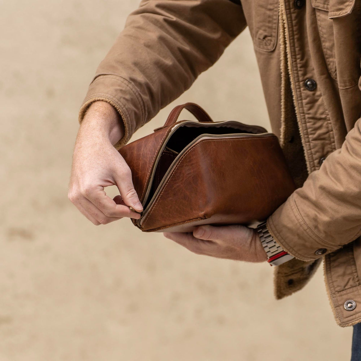 No. 307 Porter Dopp Kit – Full Grain Leather Toiletry Bag - Holtz Leather
