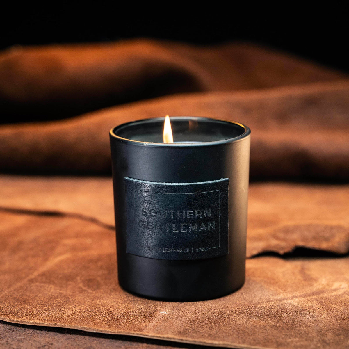 Southern Gentleman - Smolder Luxe Masculine Scented Leather Patch Candle - Holtz Leather