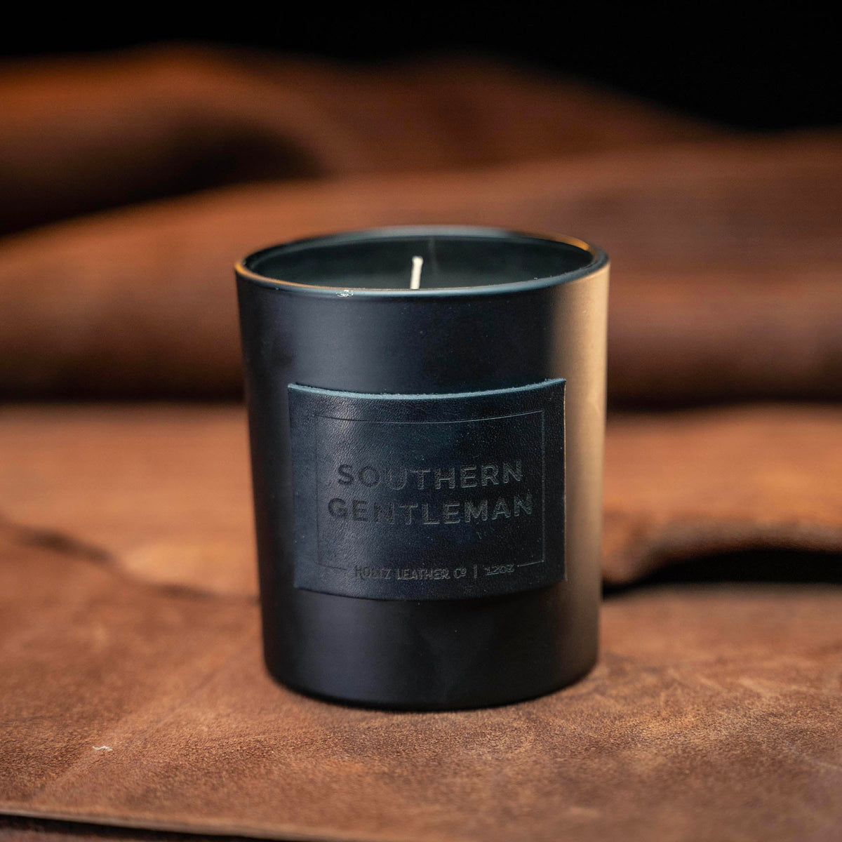 Southern Gentleman - Smolder Luxe Masculine Scented Leather Patch Candle - Holtz Leather