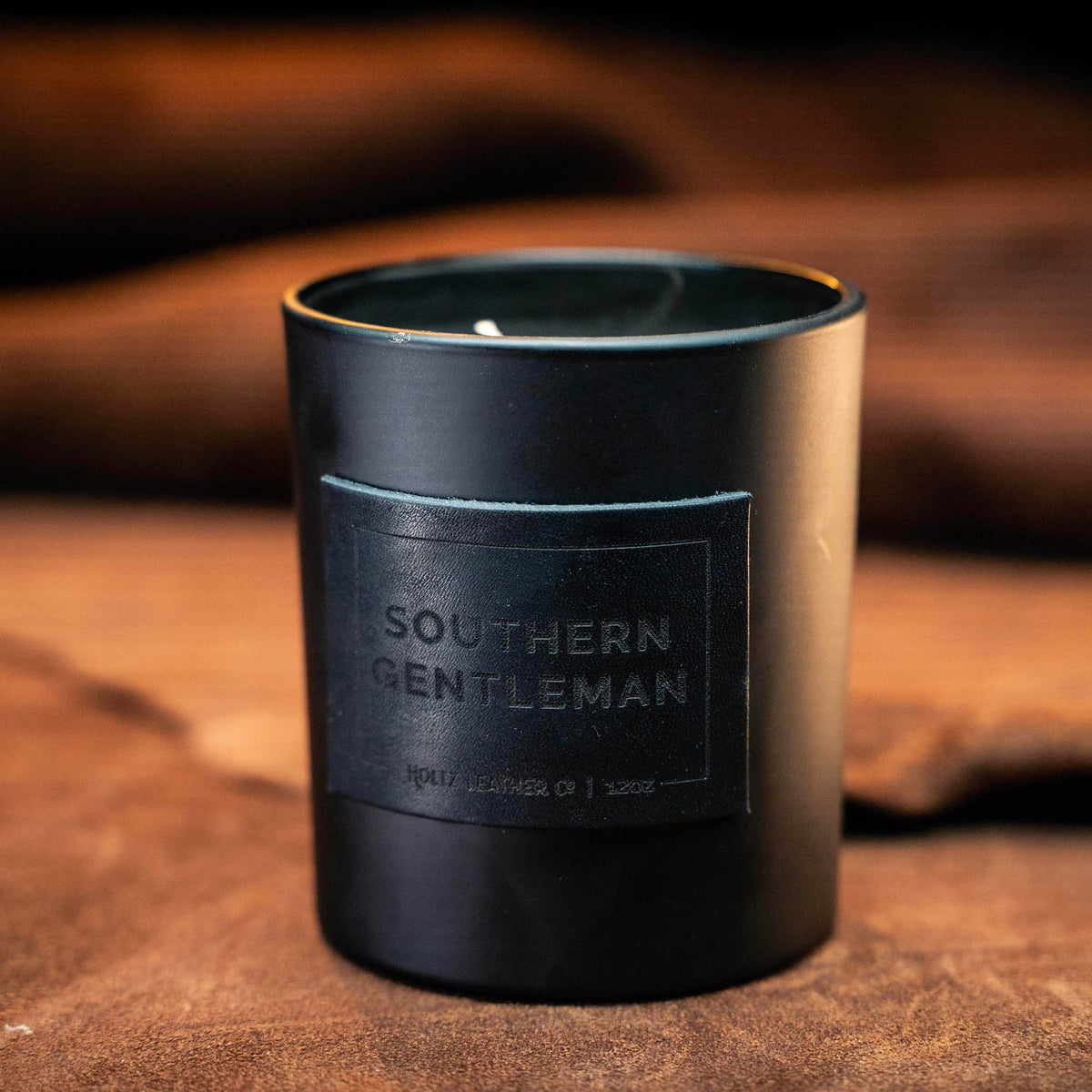 Southern Gentleman - Smolder Luxe Masculine Scented Leather Patch Candle - Holtz Leather