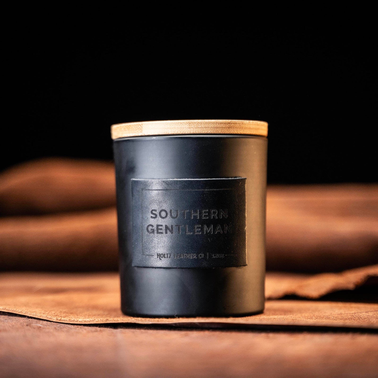 Southern Gentleman - Smolder Luxe Masculine Scented Leather Patch Candle - Holtz Leather