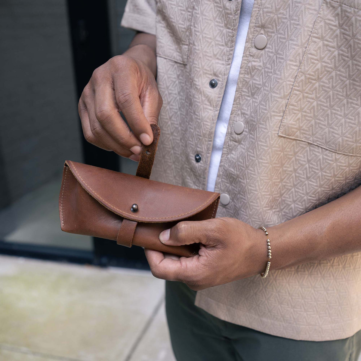 The Aviator Personalized Fine Leather Sunglass Case - Holtz Leather