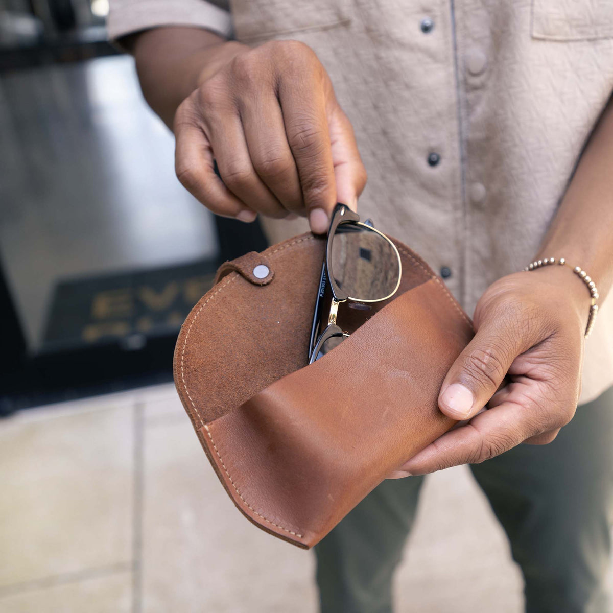 The Aviator Personalized Fine Leather Sunglass Case - Holtz Leather