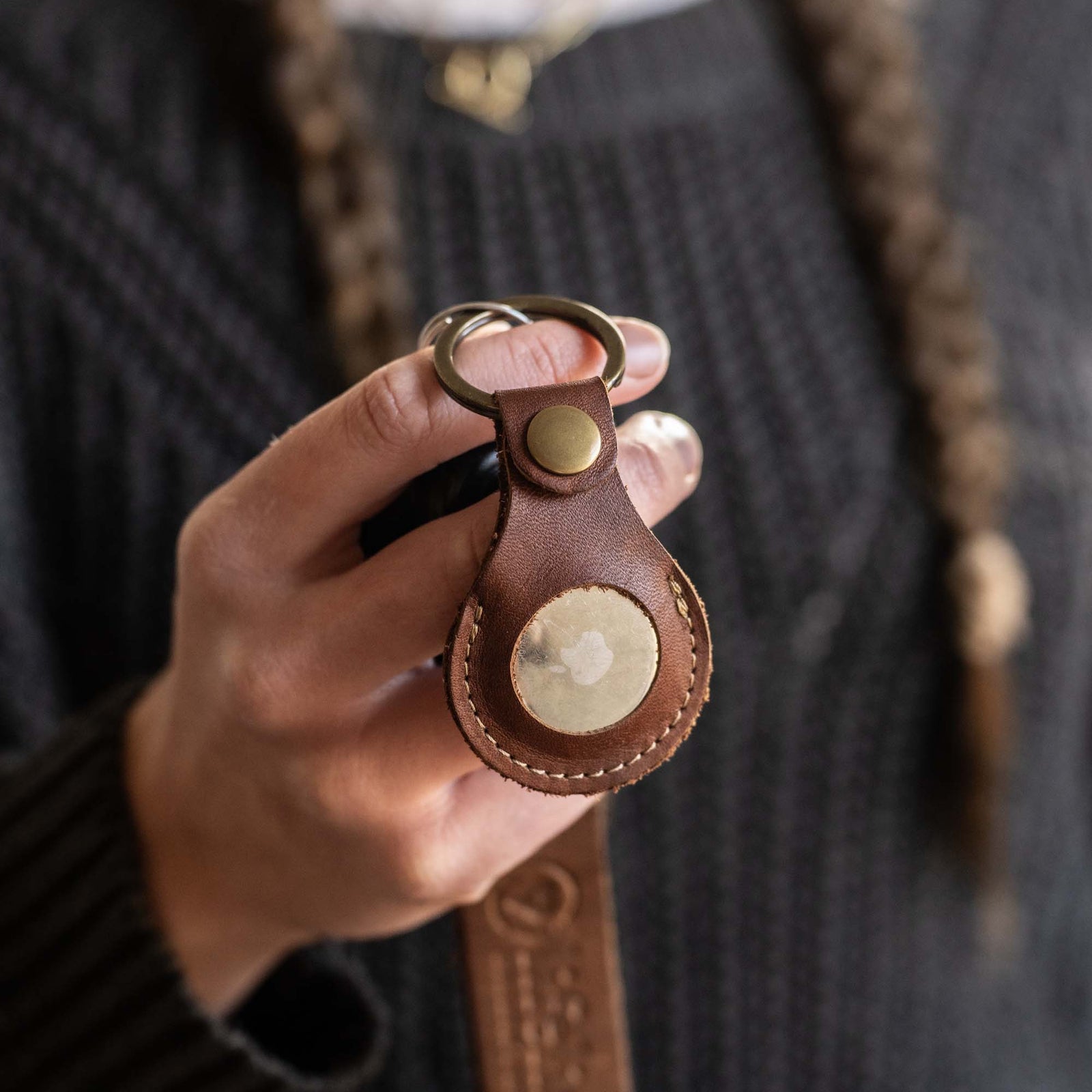 The Beacon Leather Air Tag Keychain - Holtz Leather