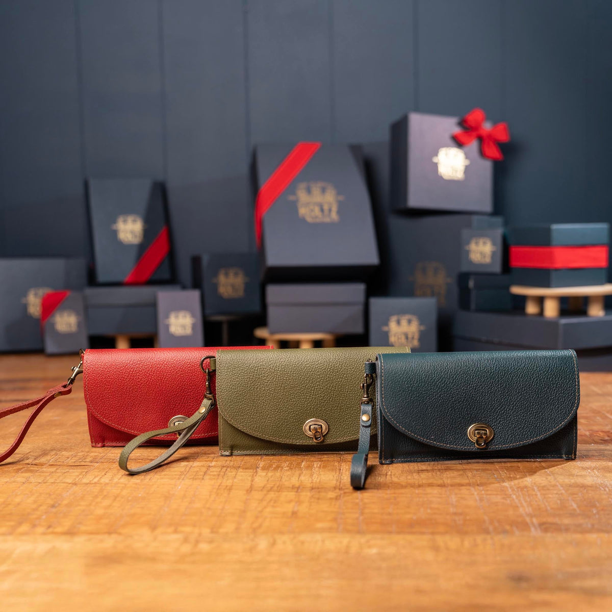 The Betty Jean Women’s Fine Leather Envelope Clutch Pocketbook Wallet - Holtz Leather