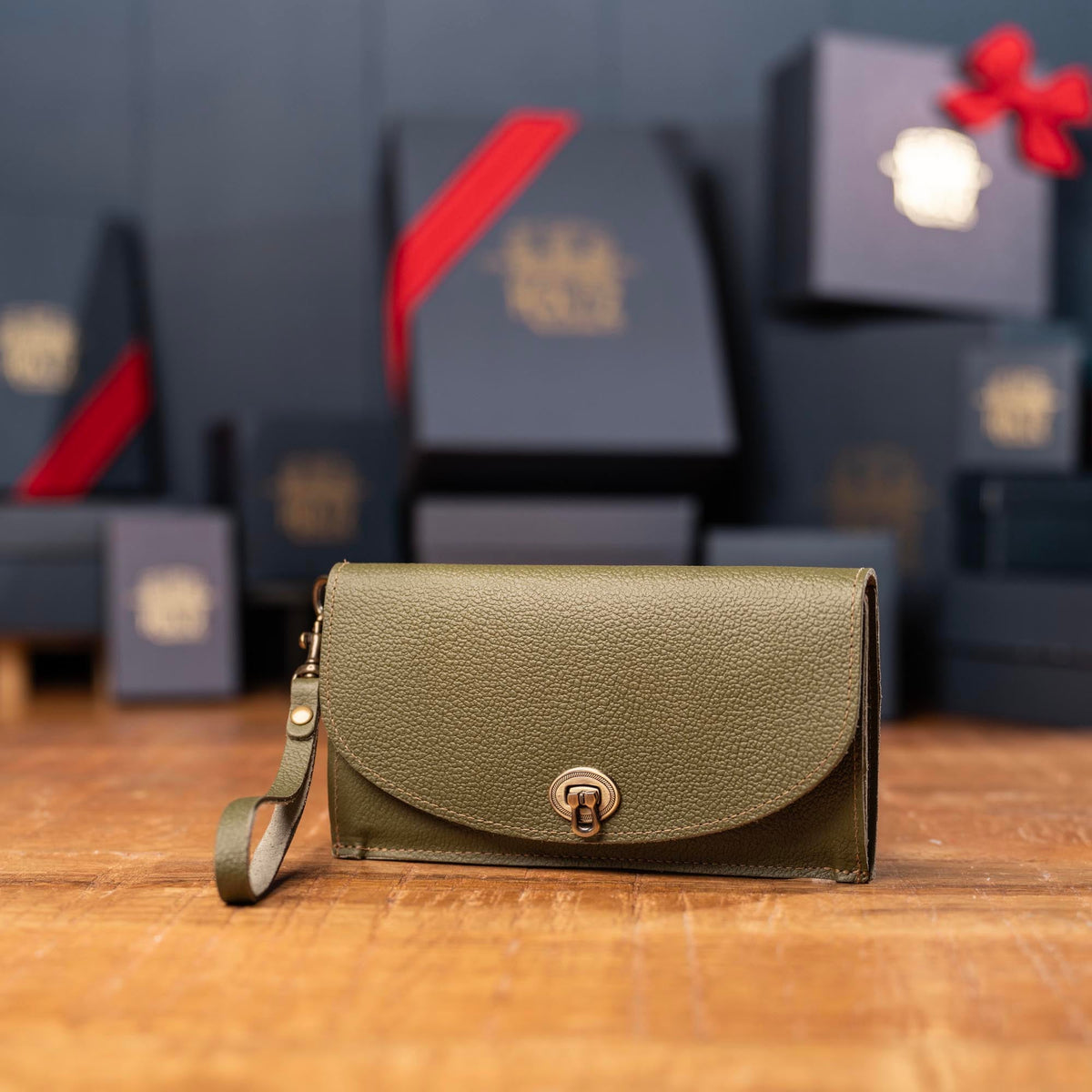 The Betty Jean Women’s Fine Leather Envelope Clutch Pocketbook Wallet - Holtz Leather