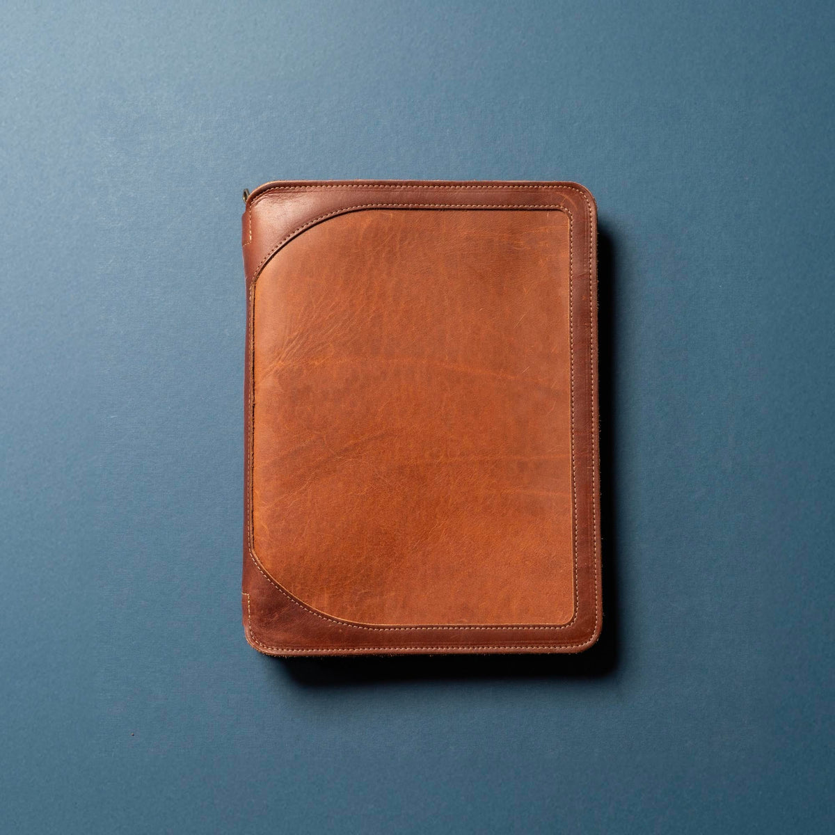 The Carnegie Fine Leather Zippered Portfolio Padfolio Laptop or iPad Case - with two Journals - Holtz Leather