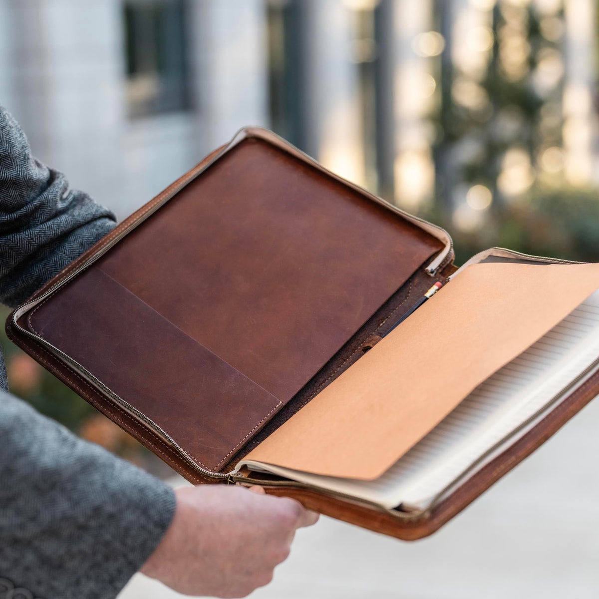 The Carnegie Fine Leather Zippered Portfolio Padfolio Laptop or iPad Case - with two Journals - Holtz Leather