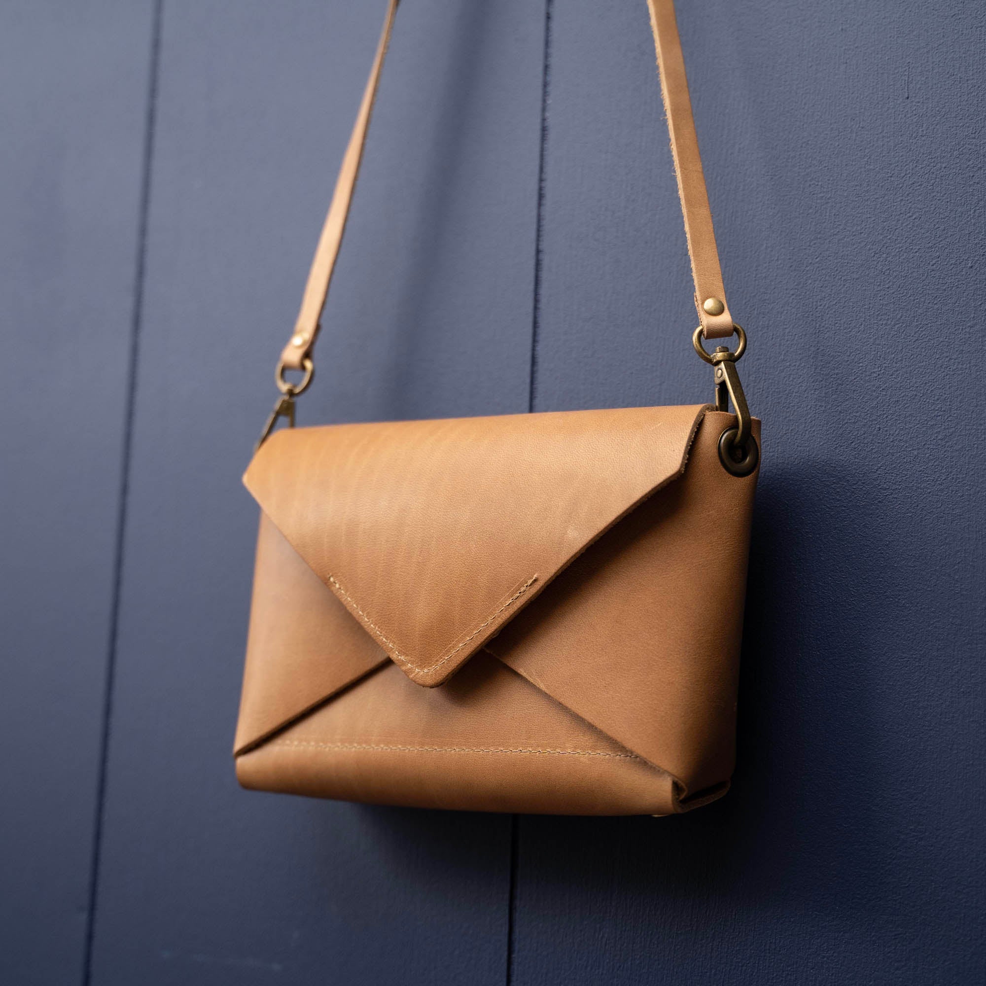 The Cecilia 2.0 - Fine Leather Envelope Purse with Adjustable 3 in 1 Strap - Holtz Leather
