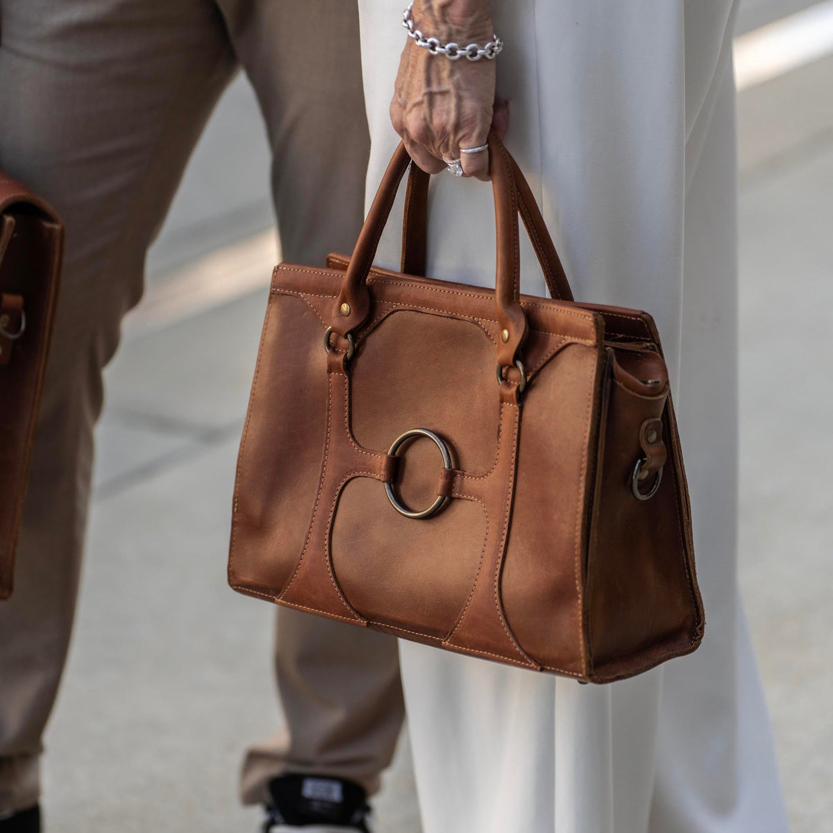 The Ellie Fine Leather Structured Women's Handbag and Crossbody Purse - Holtz Leather