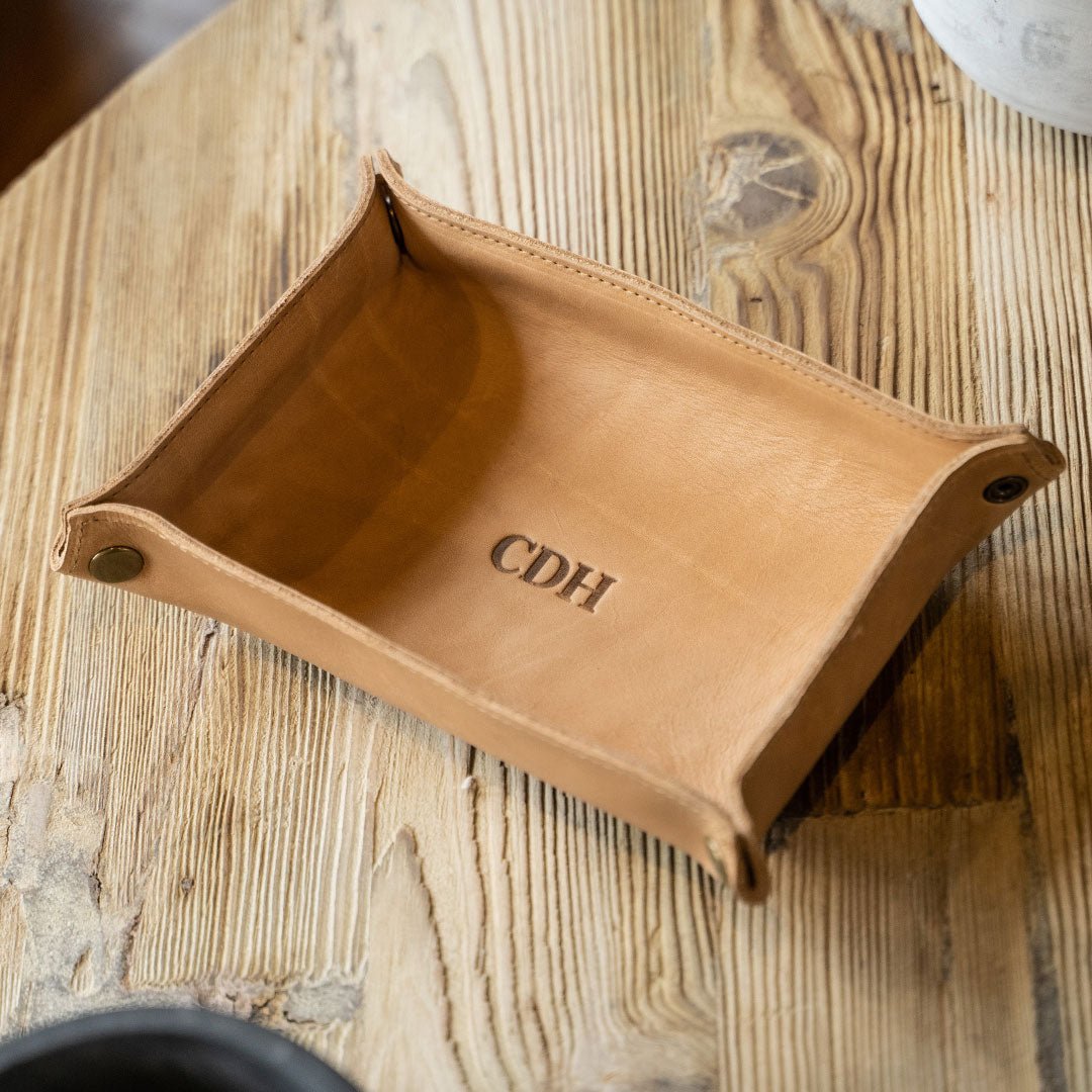 The Jetsetter - Personalized Full - Grain Leather Travel Caddy - Holtz Leather