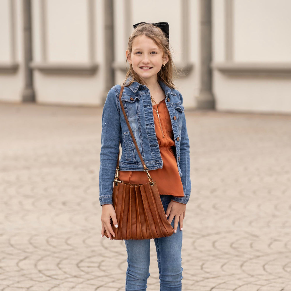 The Kiley Fine Leather Pleated Women's Crossbody Purse and Shoulder Bag - Holtz Leather