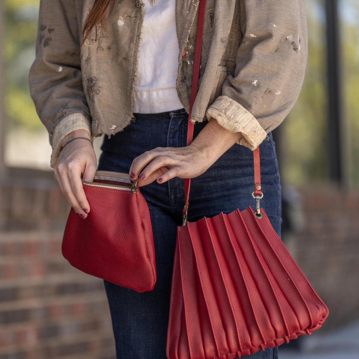 The Kiley Fine Leather Pleated Women's Crossbody Purse and Shoulder Bag - Holtz Leather