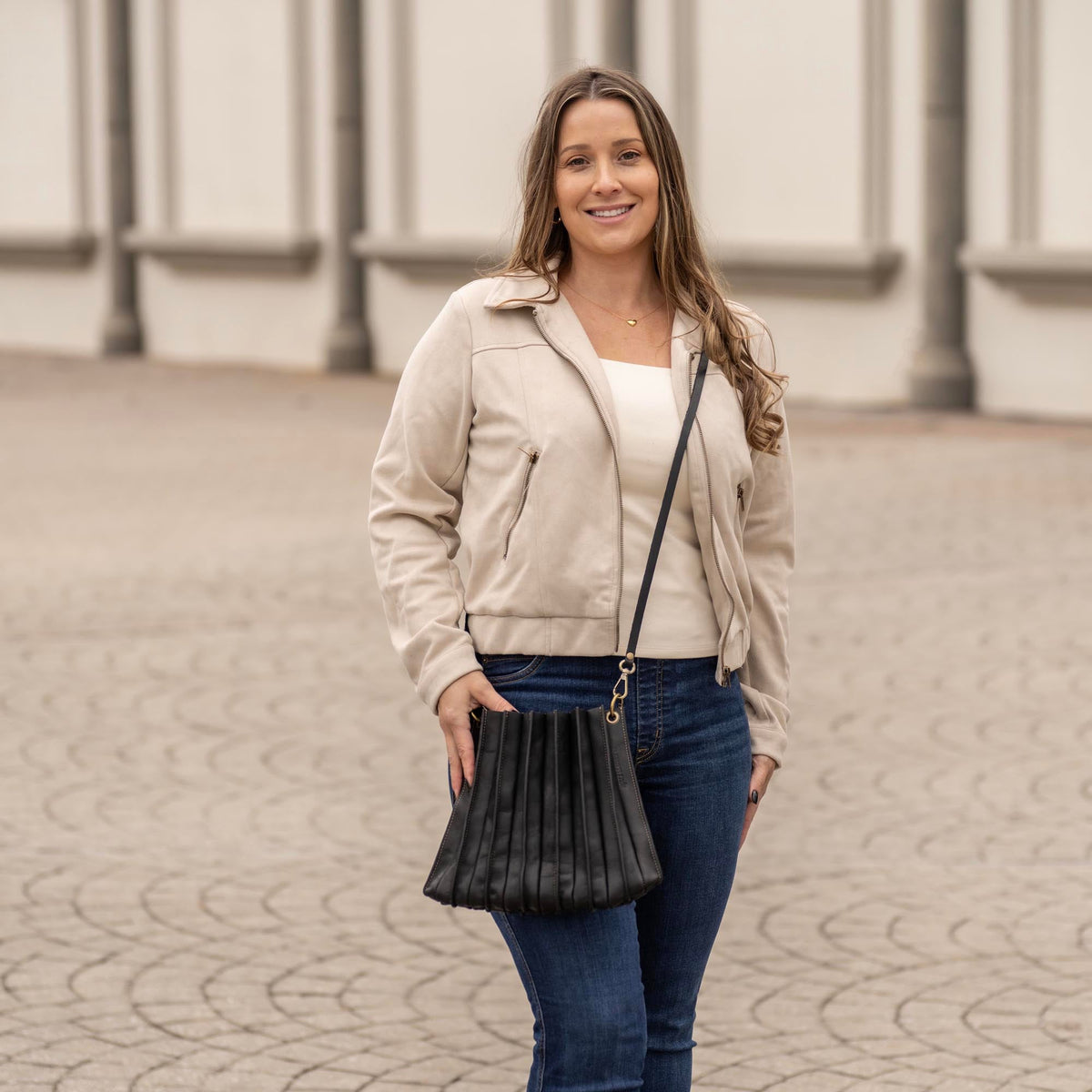 The Kiley Fine Leather Pleated Women's Crossbody Purse and Shoulder Bag - Holtz Leather