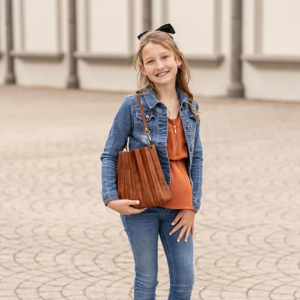 The Kiley Fine Leather Pleated Women's Crossbody Purse and Shoulder Bag - Holtz Leather