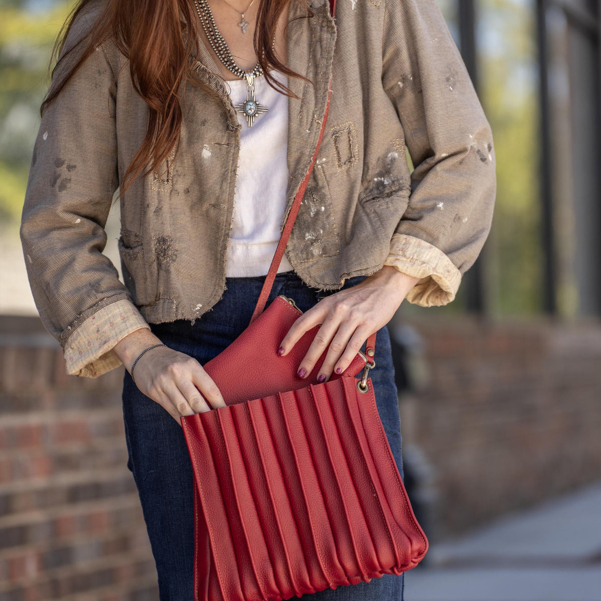 The Kiley Fine Leather Pleated Women's Crossbody Purse and Shoulder Bag - Holtz Leather