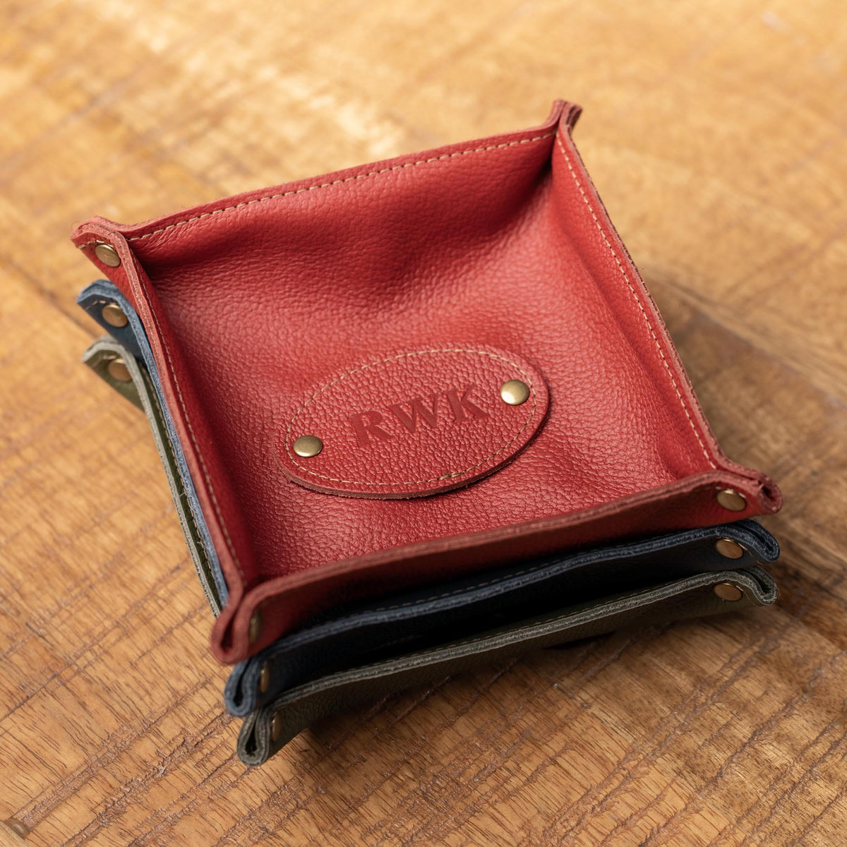 The Monticello Fine Leather Personalized Desk Valet Caddy Tray for Dresser or Office Gift - Holtz Leather