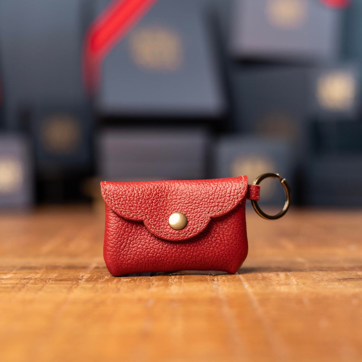 The Rosie Personalized Fine Leather Scallop Keychain Wallet - Holtz Leather