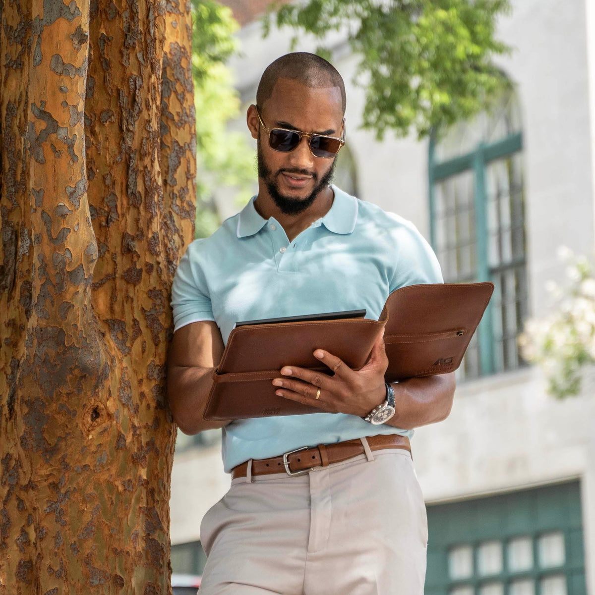 Your Logo + Our Leather - The Vanderbilt 2.0 Fine Leather Portfolio Padfolio - Custom Logo + Corporate Gifting - Holtz Leather